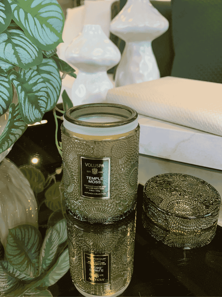 Mini Vela Voluspa Vidro 50H Temple Moss