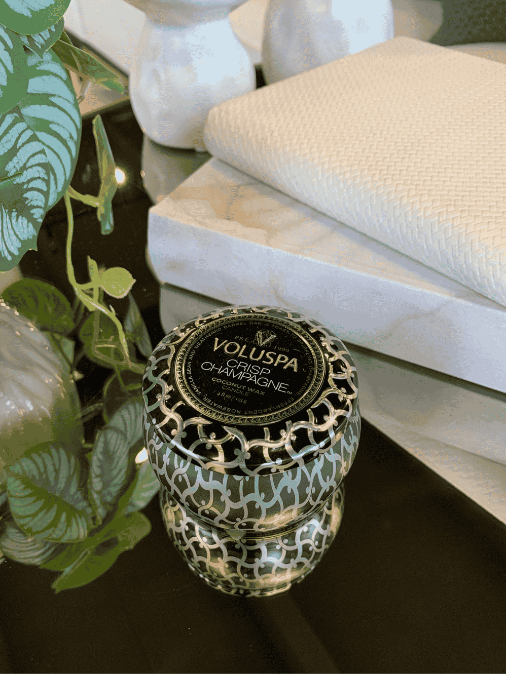 Mini Vela Voluspa Lata 25H Crisp Champagne