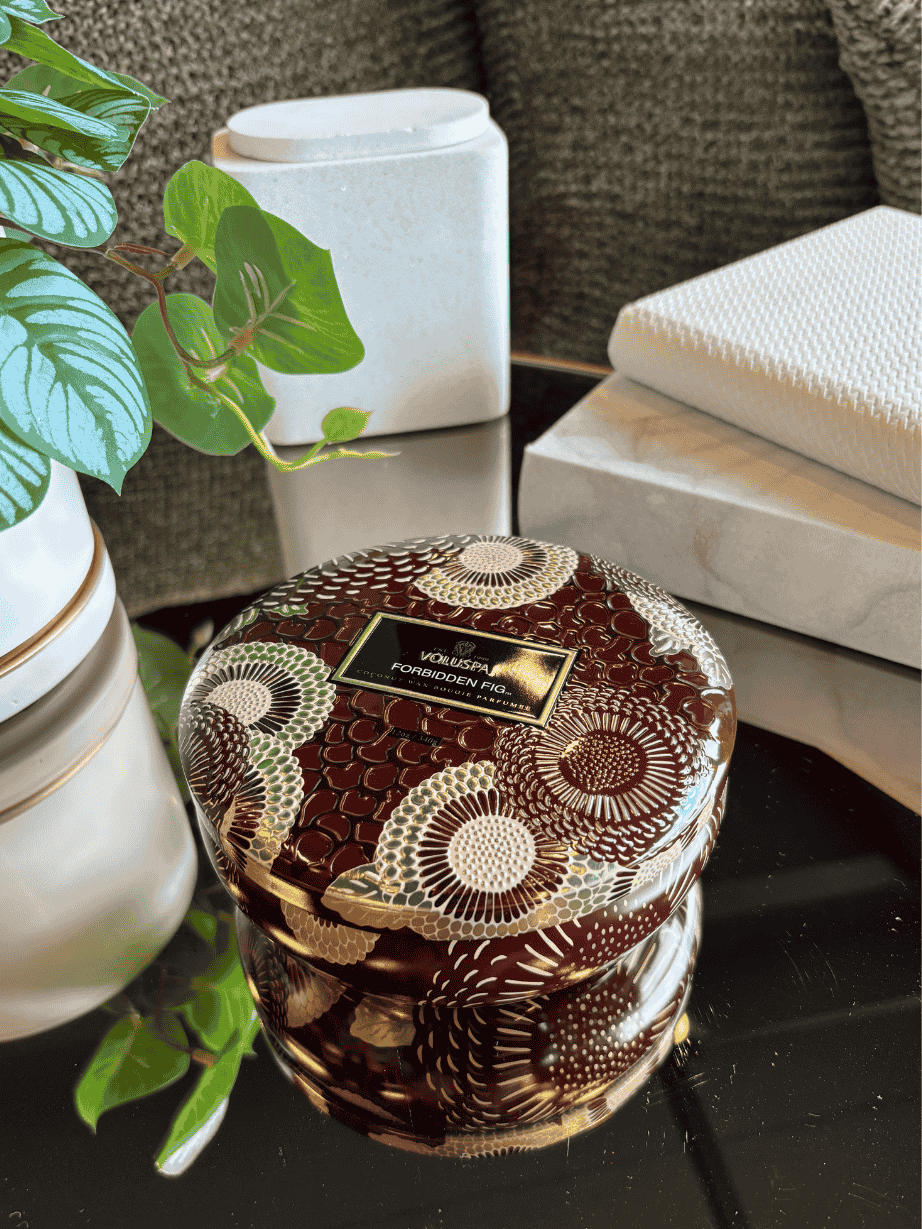 Vela Voluspa Lata 3 Pavios 60H Forbidden Fig