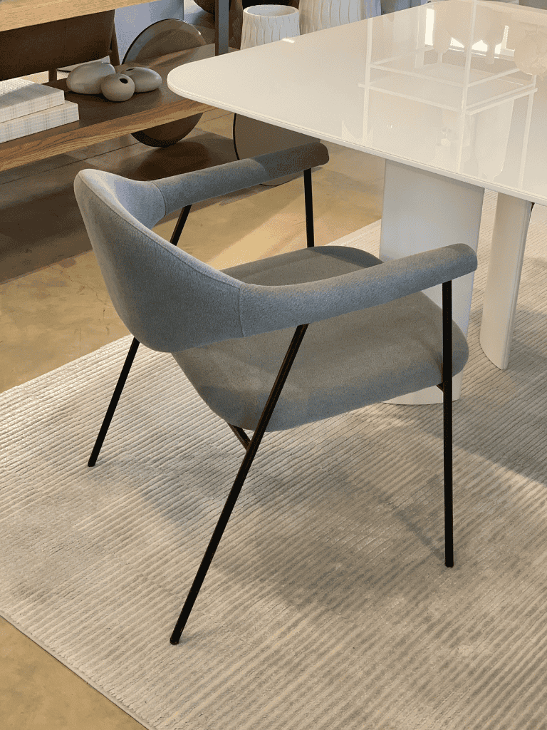 Cadeira Nathy em Lona