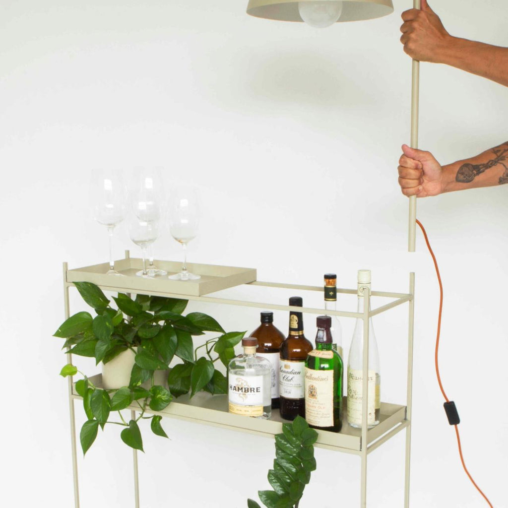 Aparador Wire com luminária