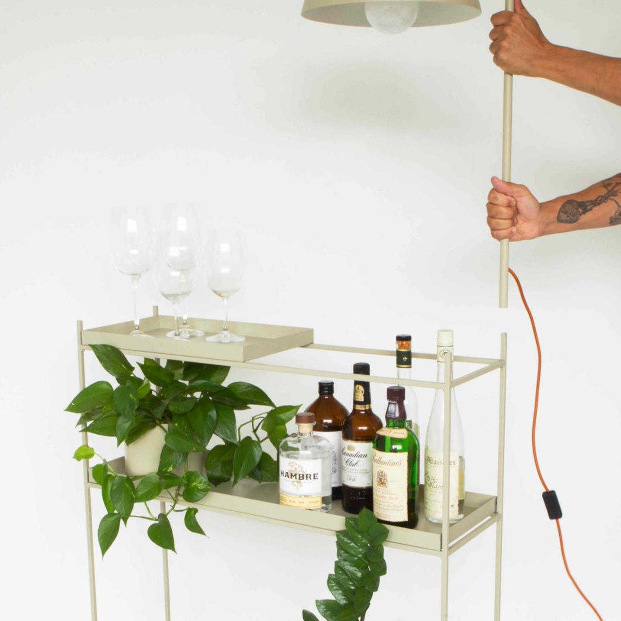 Aparador Wire com luminária