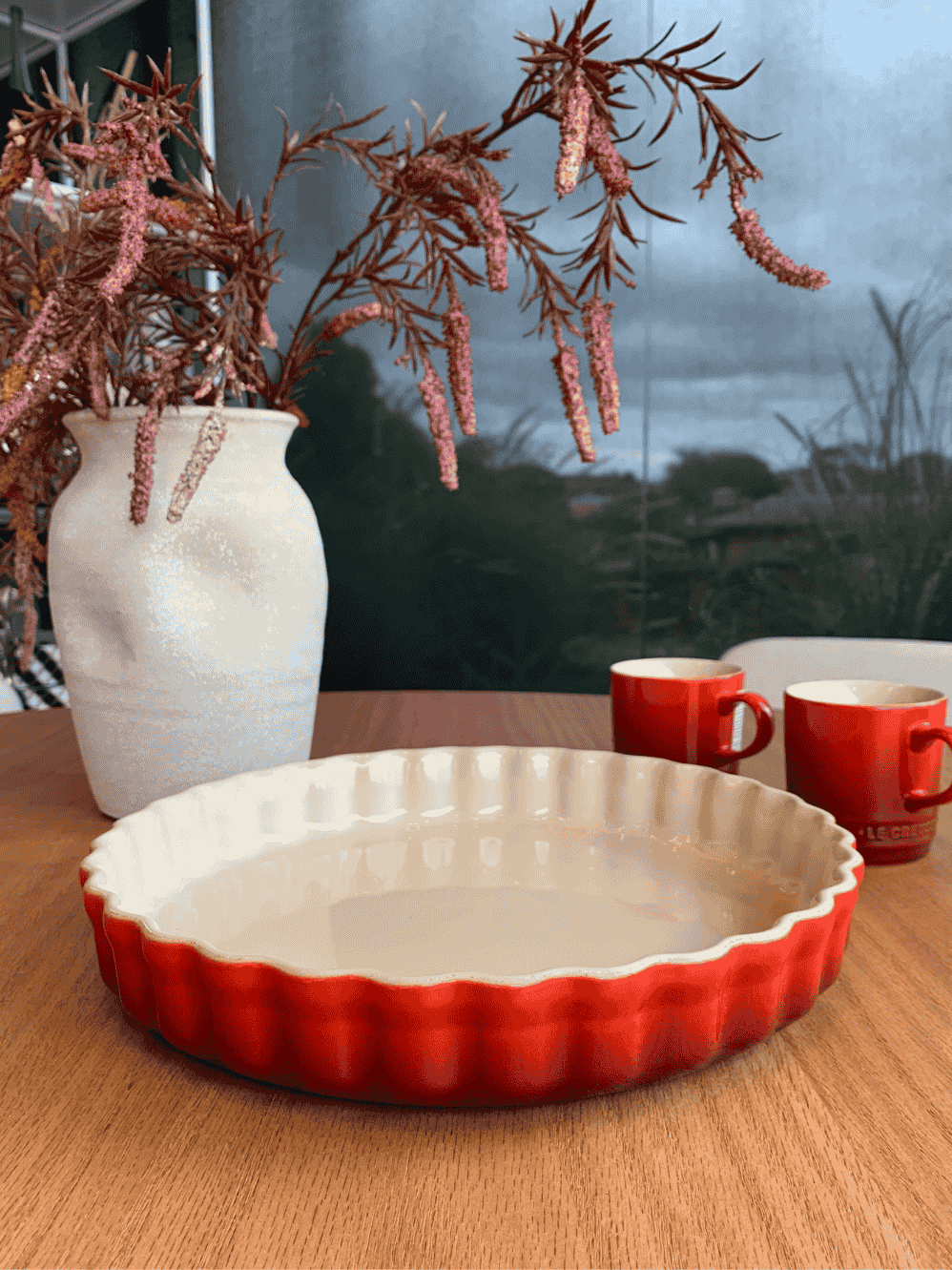 Travessa Redonda Canelada Heritage Le Creuset 28cm Vermelho