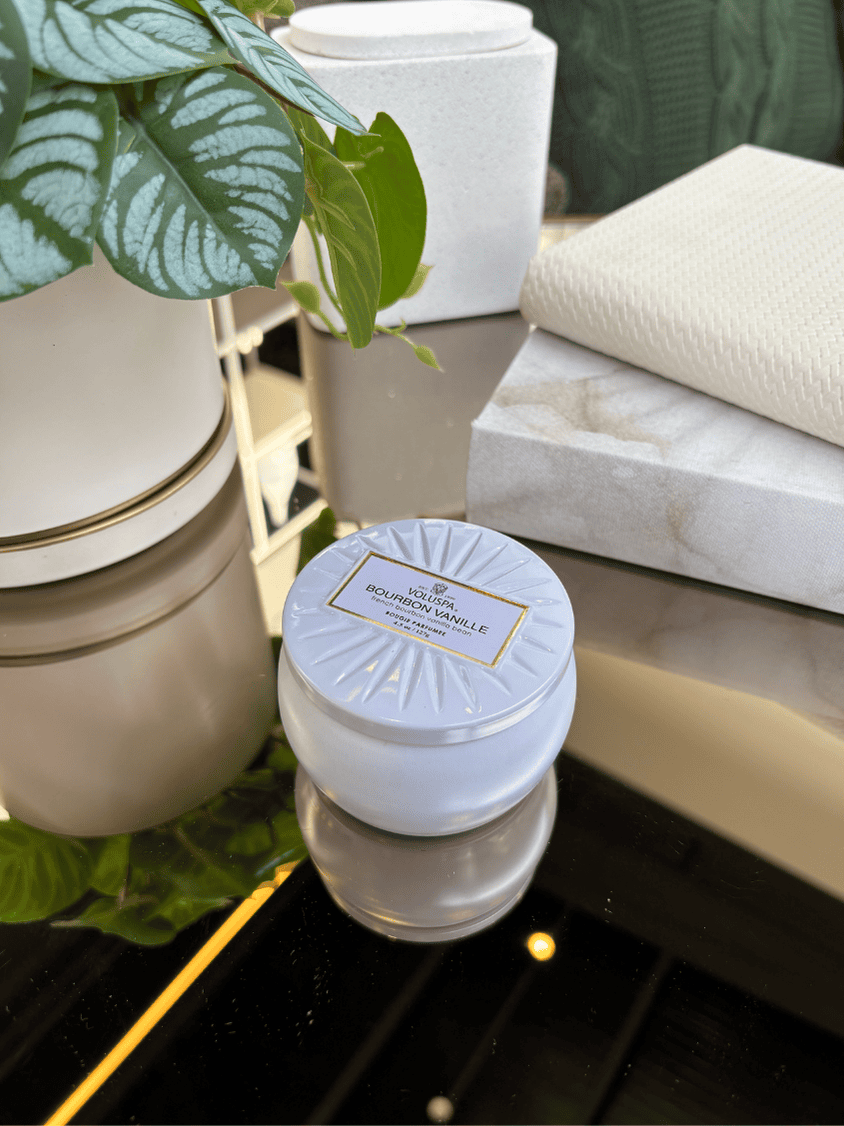 Mini Vela Voluspa Lata 25H Bourbon Vanille