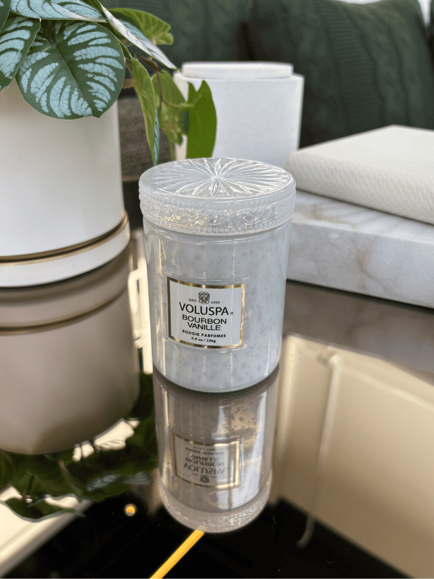 Mini Vela Voluspa Vidro 50H Bourbon Vanille