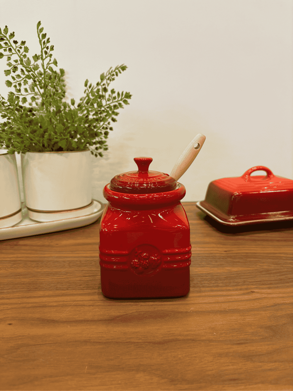Pote para Geleia de Frutas Vermelhas Le Creuset Vermelho