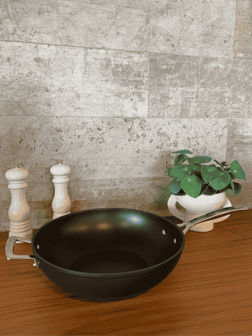 Wok com Alça Le Creuset 30cm TNS Pro