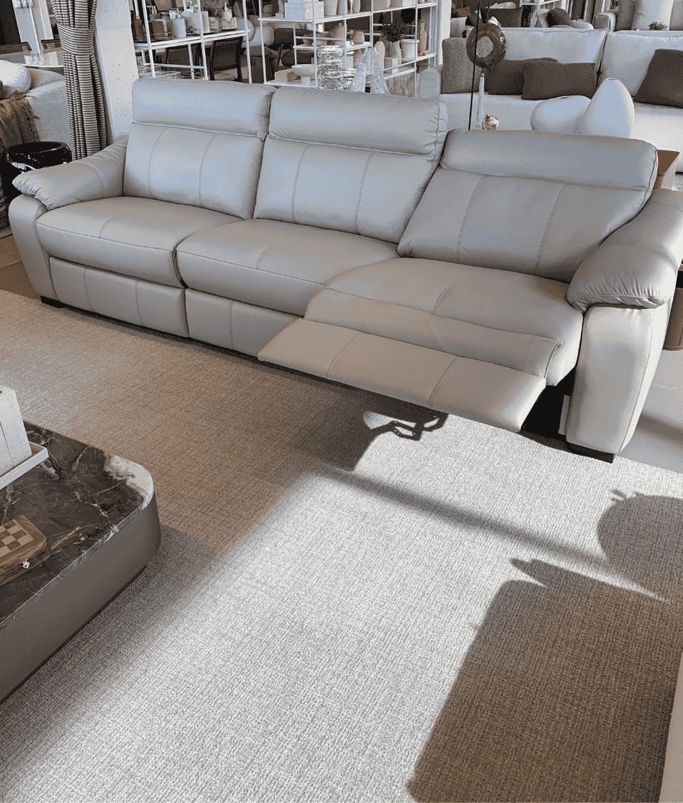 Sofá Rubi Motorizado em Couro