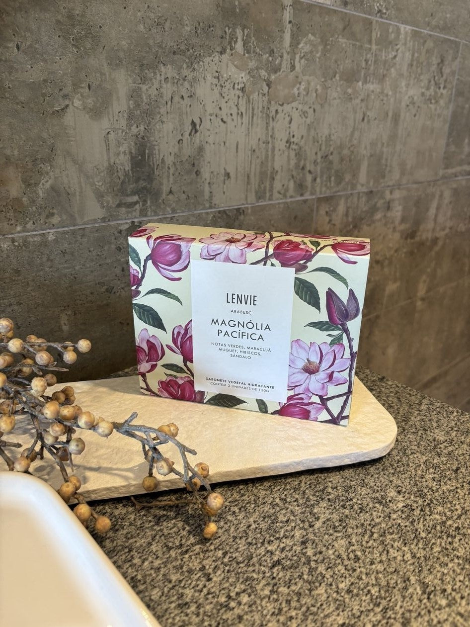 Kit Sabonetes em Barra Lenvie Magnólia Pacífica 150g