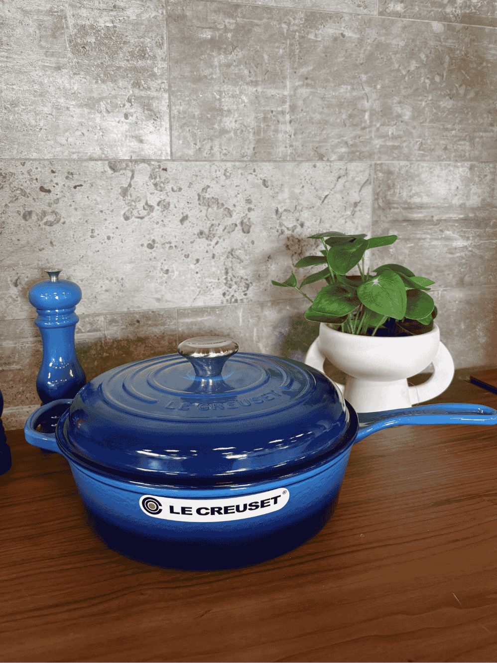 Panela Redonda Cassadou Signature Le Creuset 26cm Azure Blue