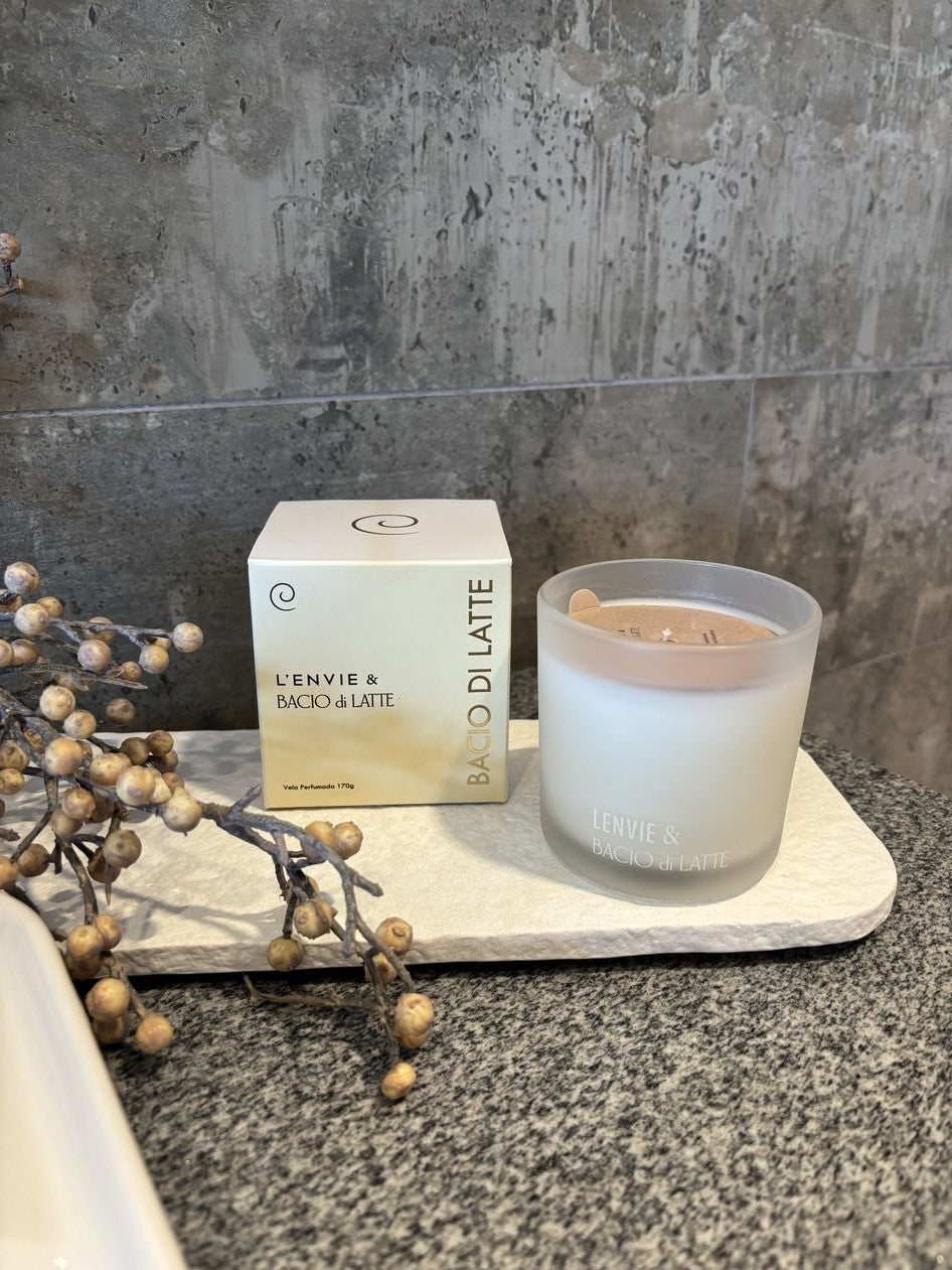Vela Perfumada Lenvie Bacio Di Latte 170g